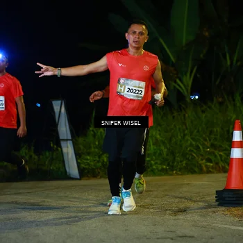 Runner Photo 8408304