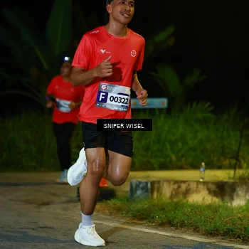 Runner Photo 8408336