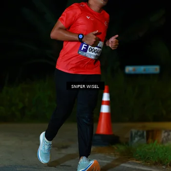 Runner Photo 8408350
