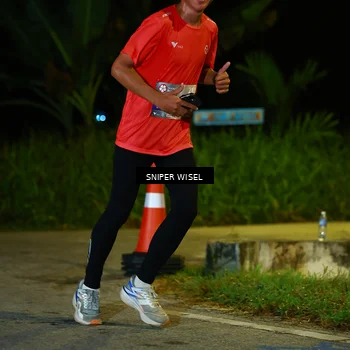 Runner Photo 8408363