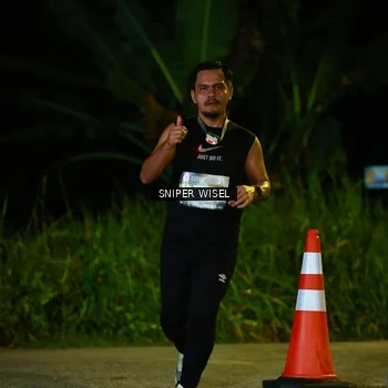 Runner Photo 8408369