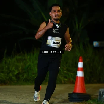 Runner Photo 8408380