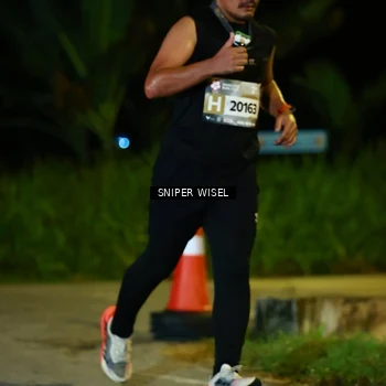 Runner Photo 8408381