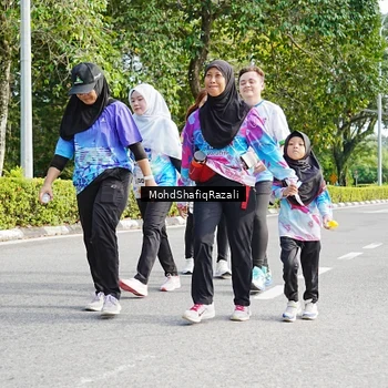 Runner Photo 8408408