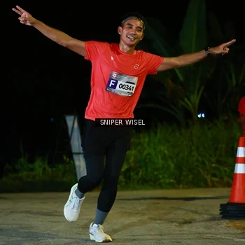 Runner Photo 8408428