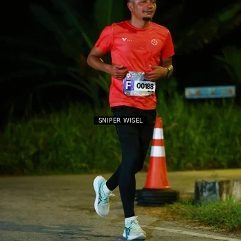 Runner Photo 8408439
