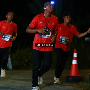 Runner Photo 8408463