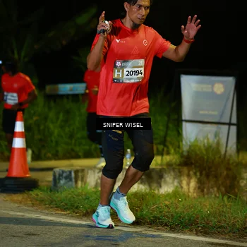 Runner Photo 8408491