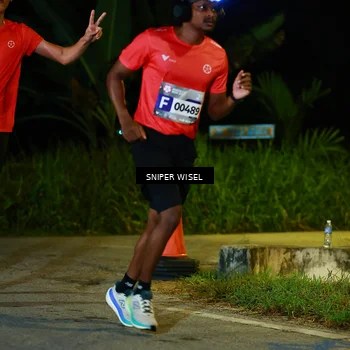 Runner Photo 8408512