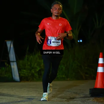 Runner Photo 8408513