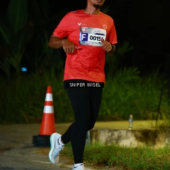 Runner Photo 8408523