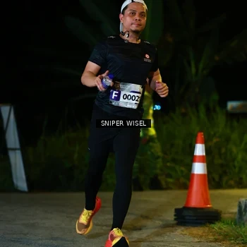 Runner Photo 8408531