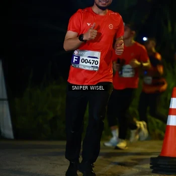 Runner Photo 8408597