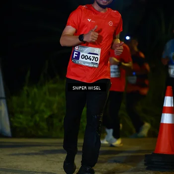 Runner Photo 8408599