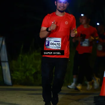 Runner Photo 8408601