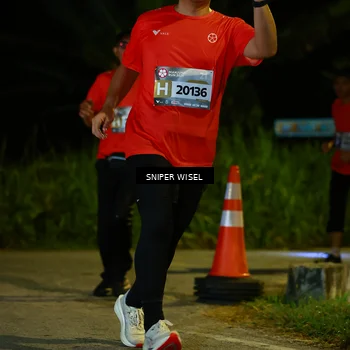 Runner Photo 8408617