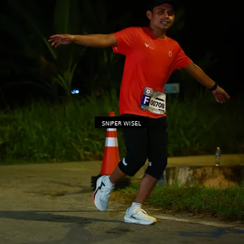 Runner Photo 8408640