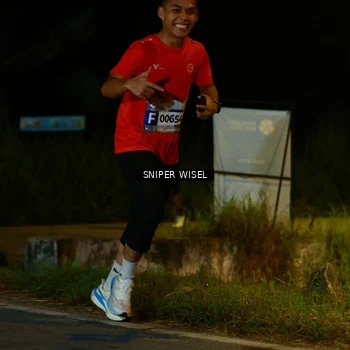 Runner Photo 8408654