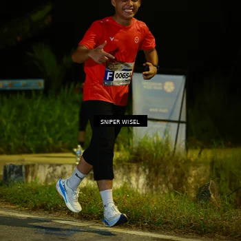 Runner Photo 8408656