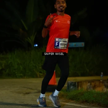 Runner Photo 8408668