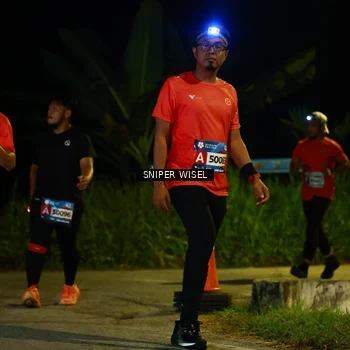 Runner Photo 8408675