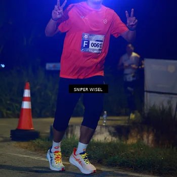 Runner Photo 8408678