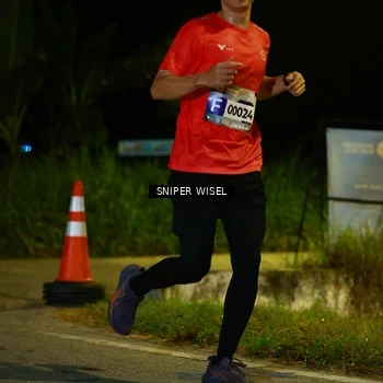 Runner Photo 8408691