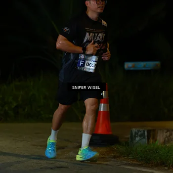 Runner Photo 8408704