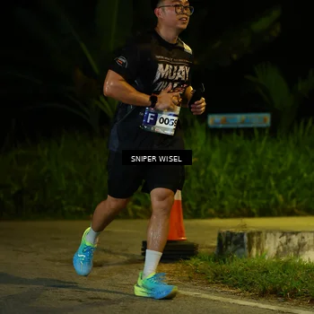 Runner Photo 8408712