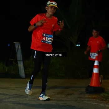 Runner Photo 8408736