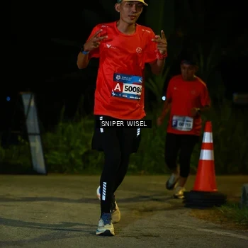 Runner Photo 8408739