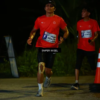 Runner Photo 8408740