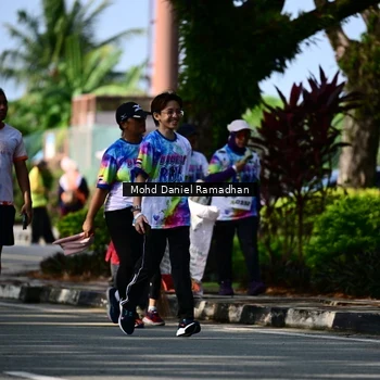 Runner Photo 8408810