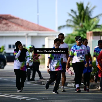 Runner Photo 8408811