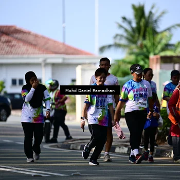 Runner Photo 8408813