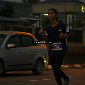 Runner Photo 8408855