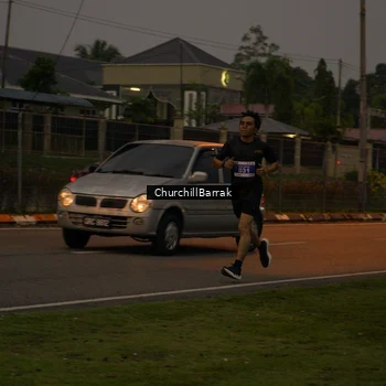 Runner Photo 8408858
