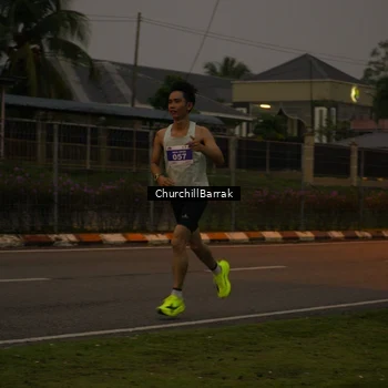 Runner Photo 8408861