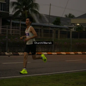 Runner Photo 8408863