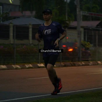 Runner Photo 8408871