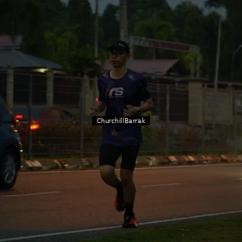 Runner Photo 8408872
