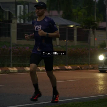 Runner Photo 8408873