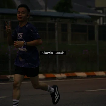 Runner Photo 8408889