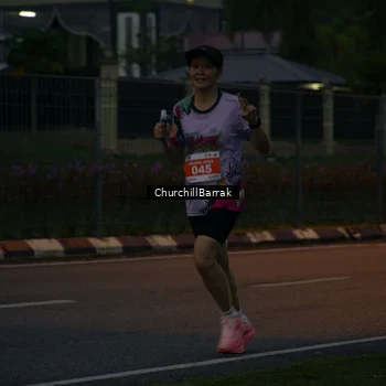 Runner Photo 8408890