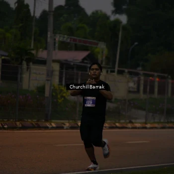 Runner Photo 8408900