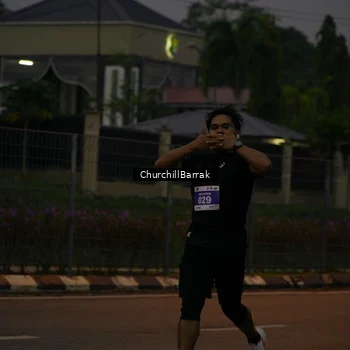 Runner Photo 8408905