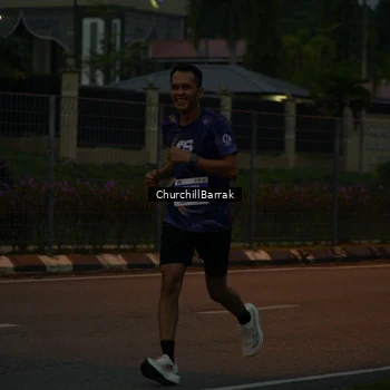 Runner Photo 8408912
