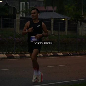 Runner Photo 8408919