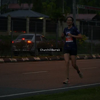 Runner Photo 8408924