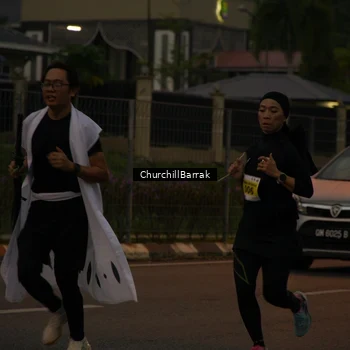 Runner Photo 8408925